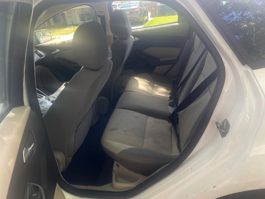 Ford Focus  2014