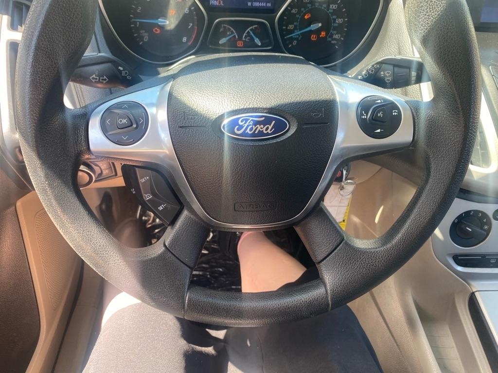 Ford Focus  2014