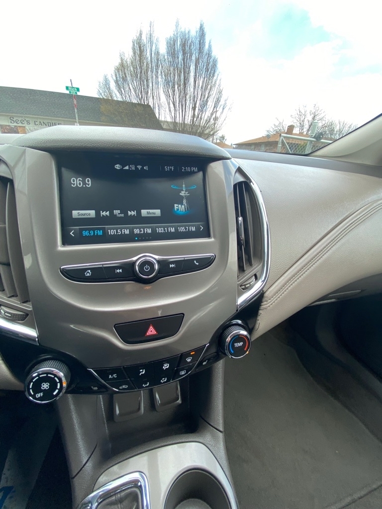 Chevrolet Cruze  2018