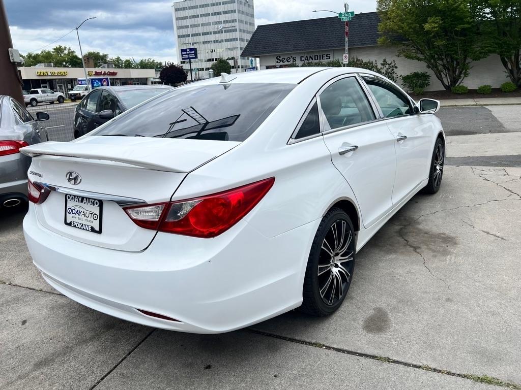 Hyundai Sonata  2013