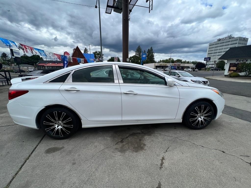 Hyundai Sonata  2013