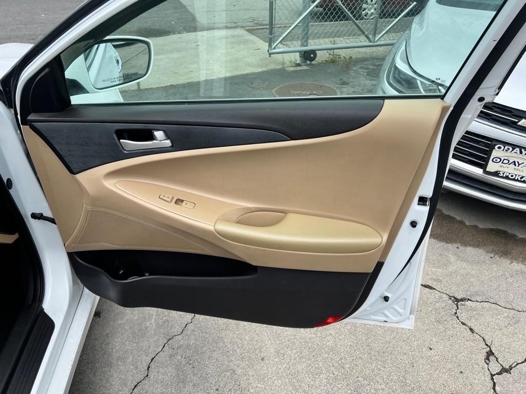Hyundai Sonata  2013