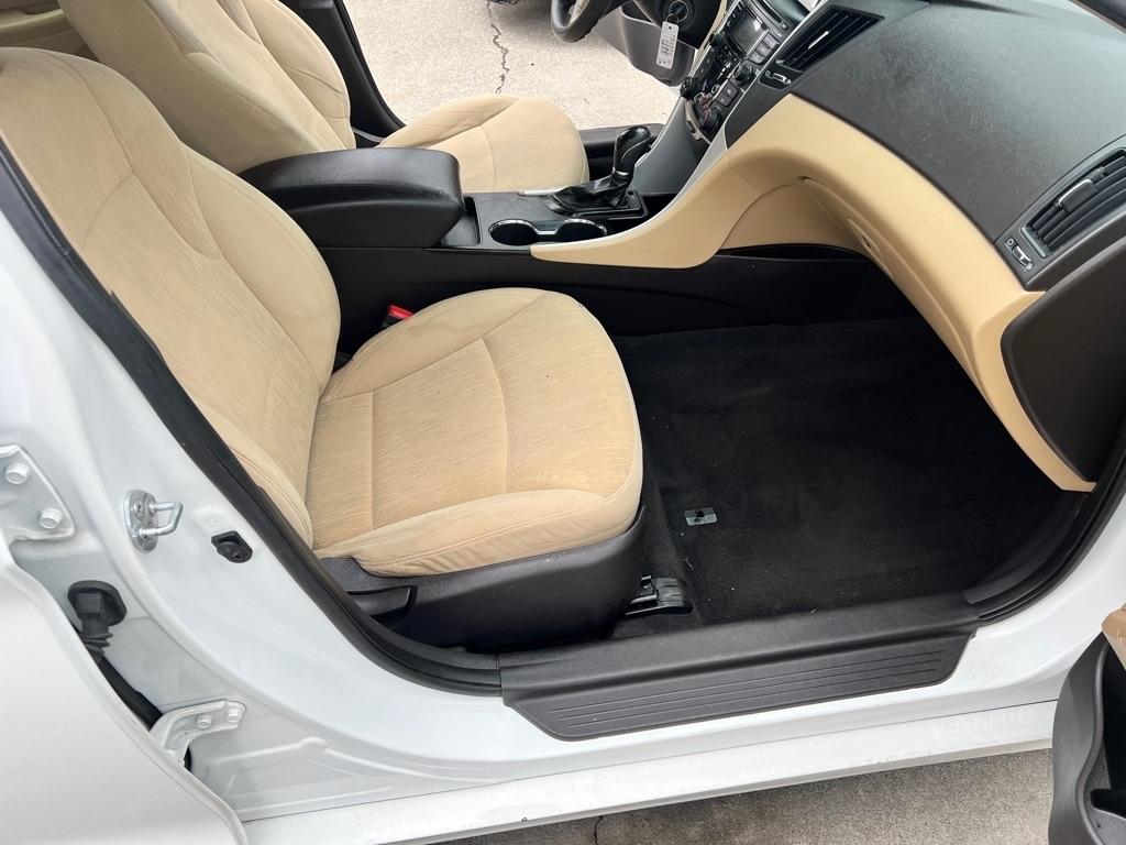 Hyundai Sonata  2013