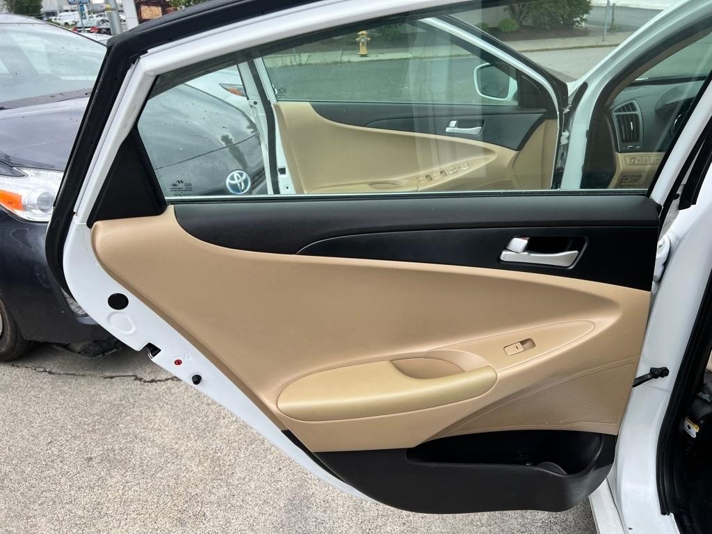 Hyundai Sonata  2013