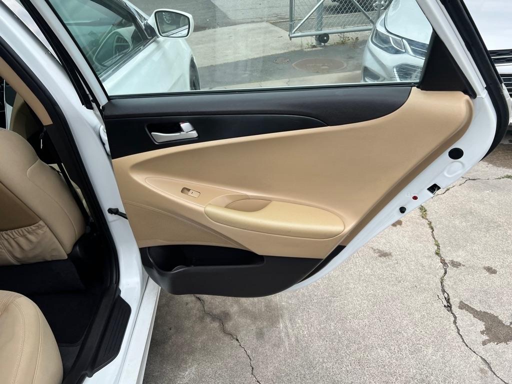 Hyundai Sonata  2013