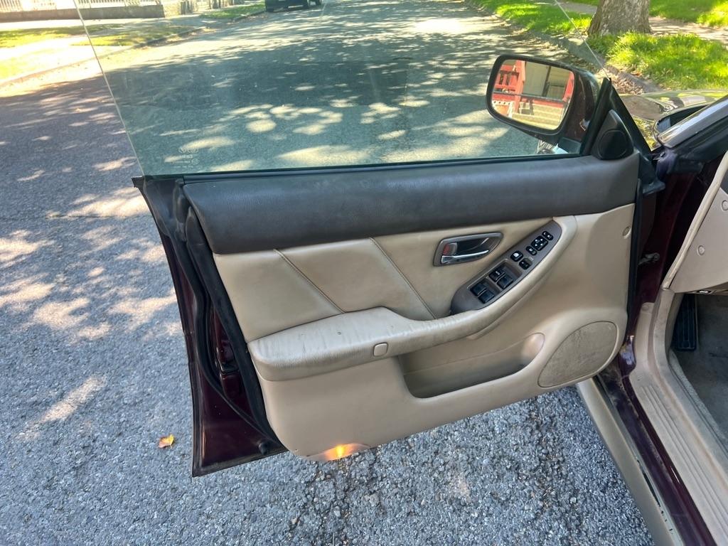 Subaru Outback  2000