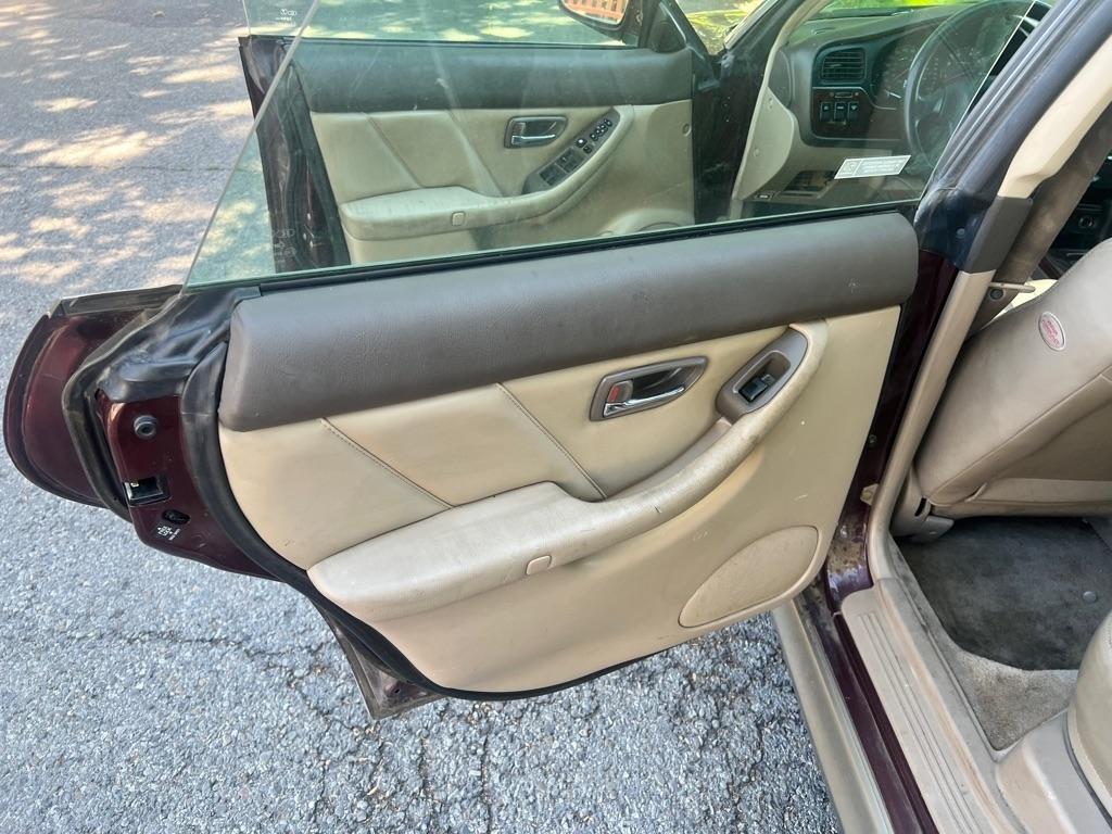 Subaru Outback  2000