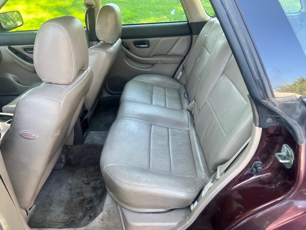 Subaru Outback  2000