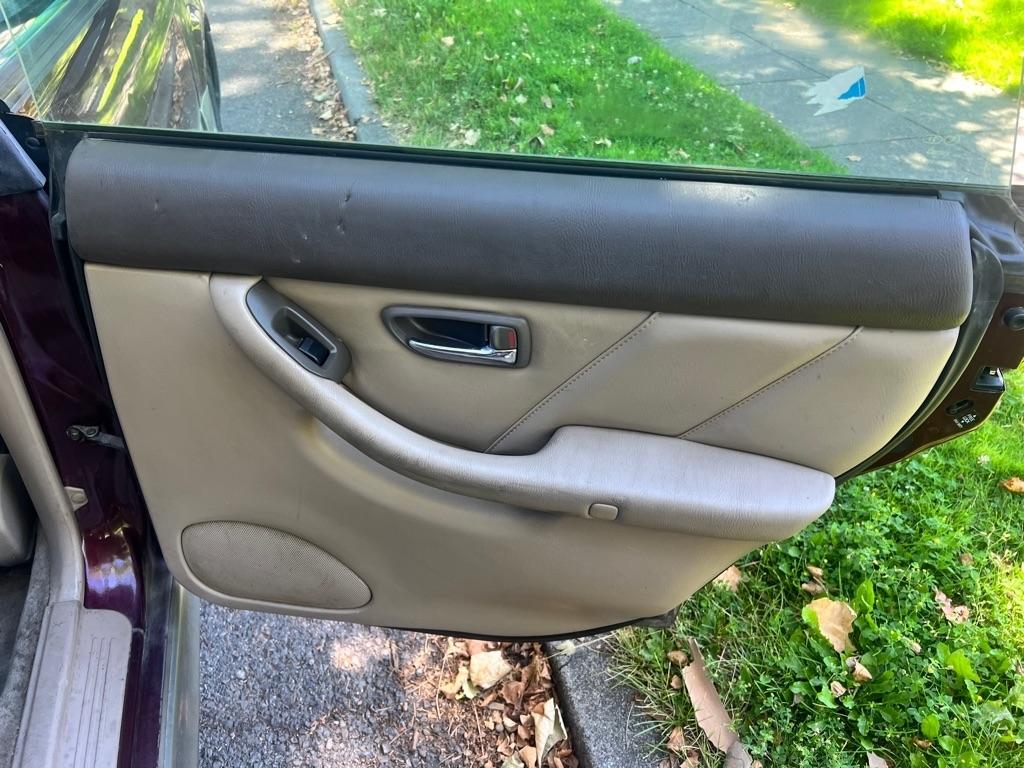 Subaru Outback  2000