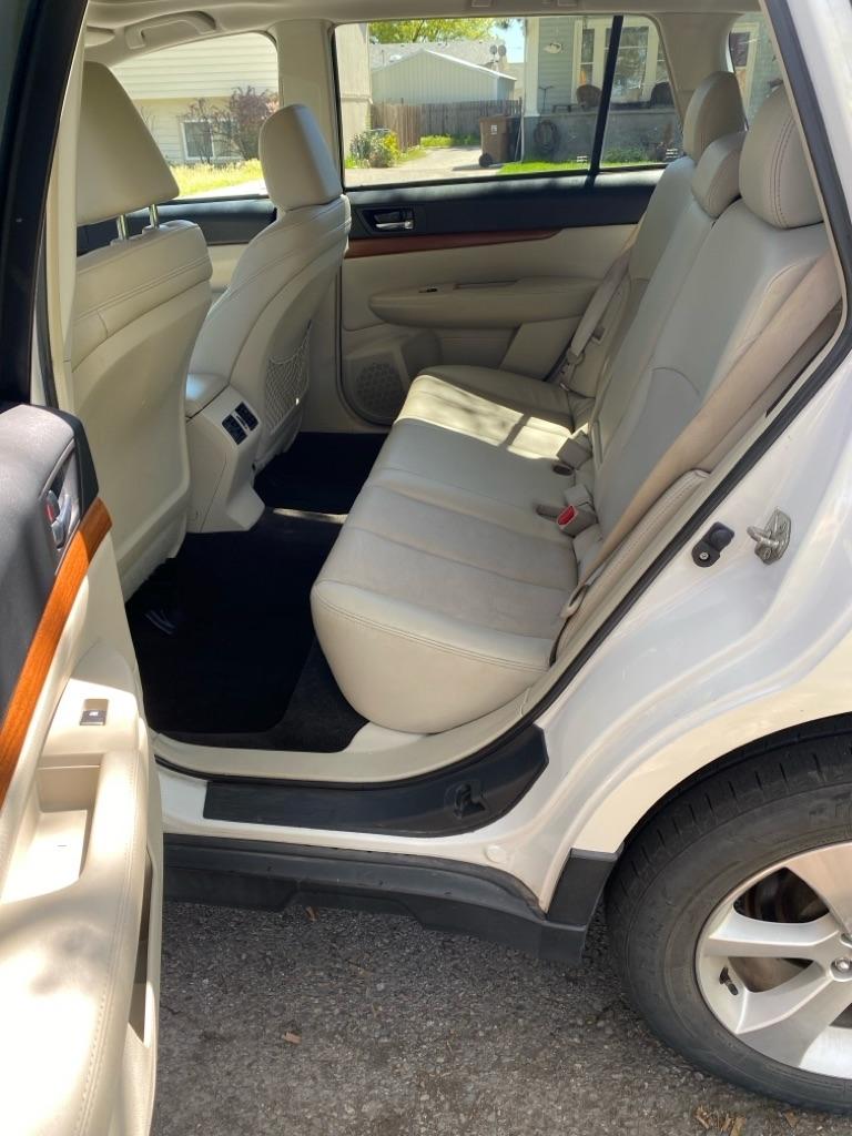 Subaru Outback  2013