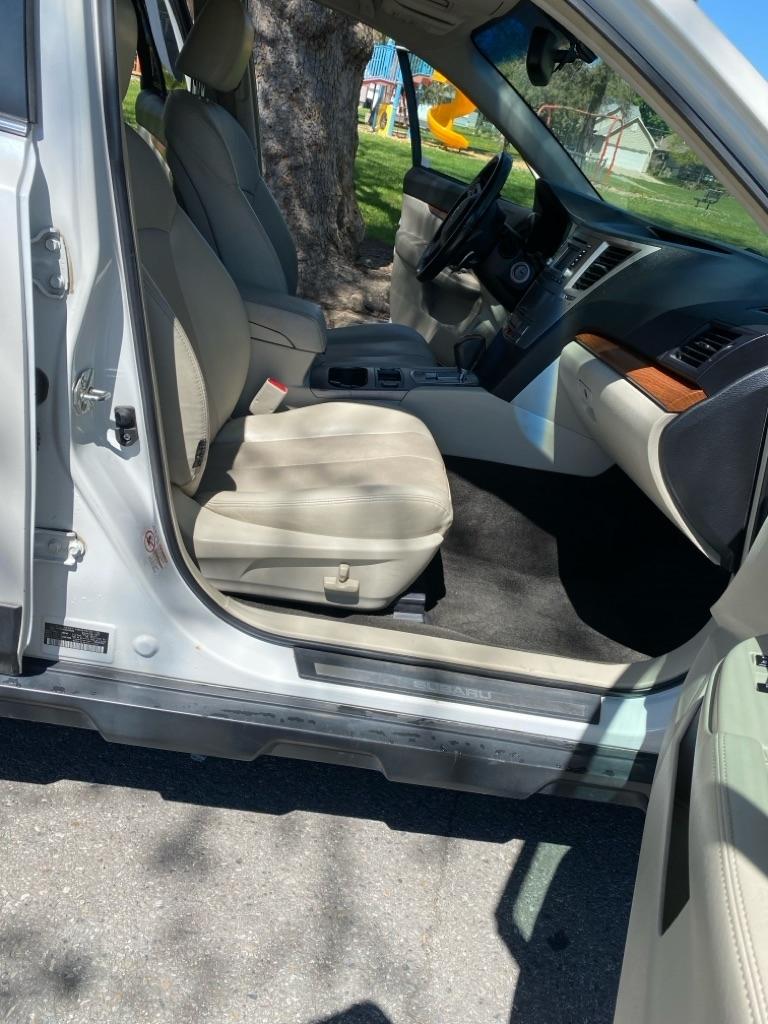 Subaru Outback  2013