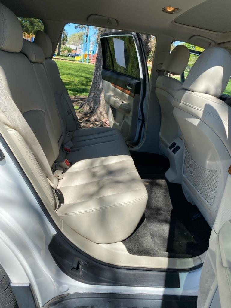 Subaru Outback  2013