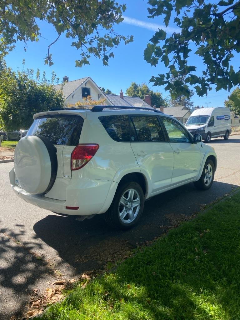 Toyota RAV4  2007