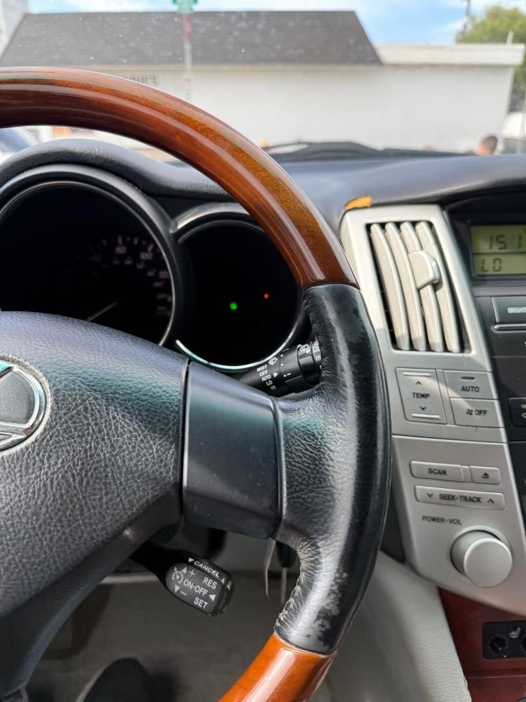 Lexus RX 330  2004