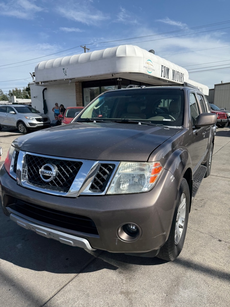 Nissan Pathfinder  2008