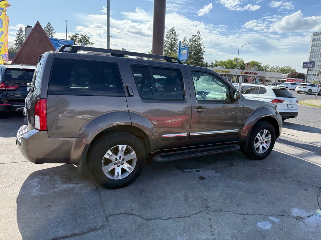 Nissan Pathfinder  2008