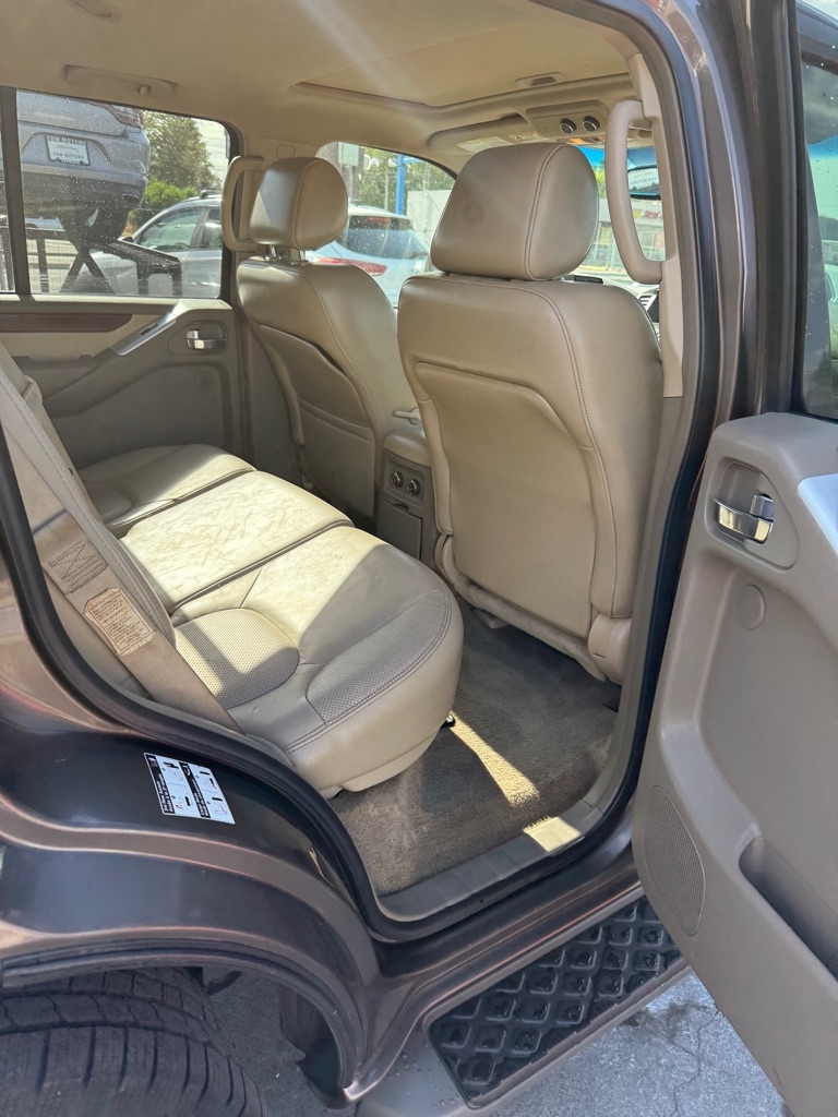 Nissan Pathfinder  2008