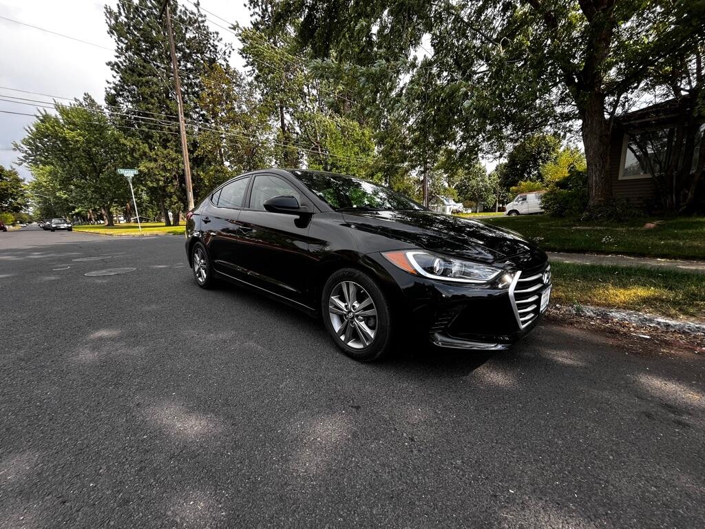 Hyundai Elantra  2018