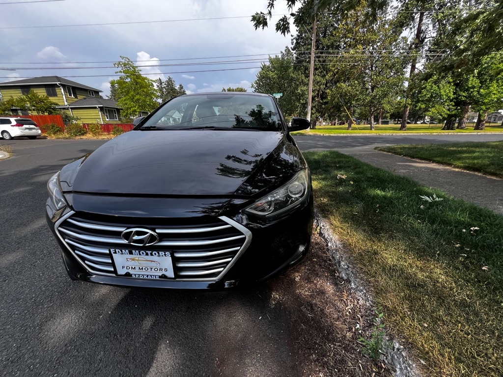 Hyundai Elantra  2018