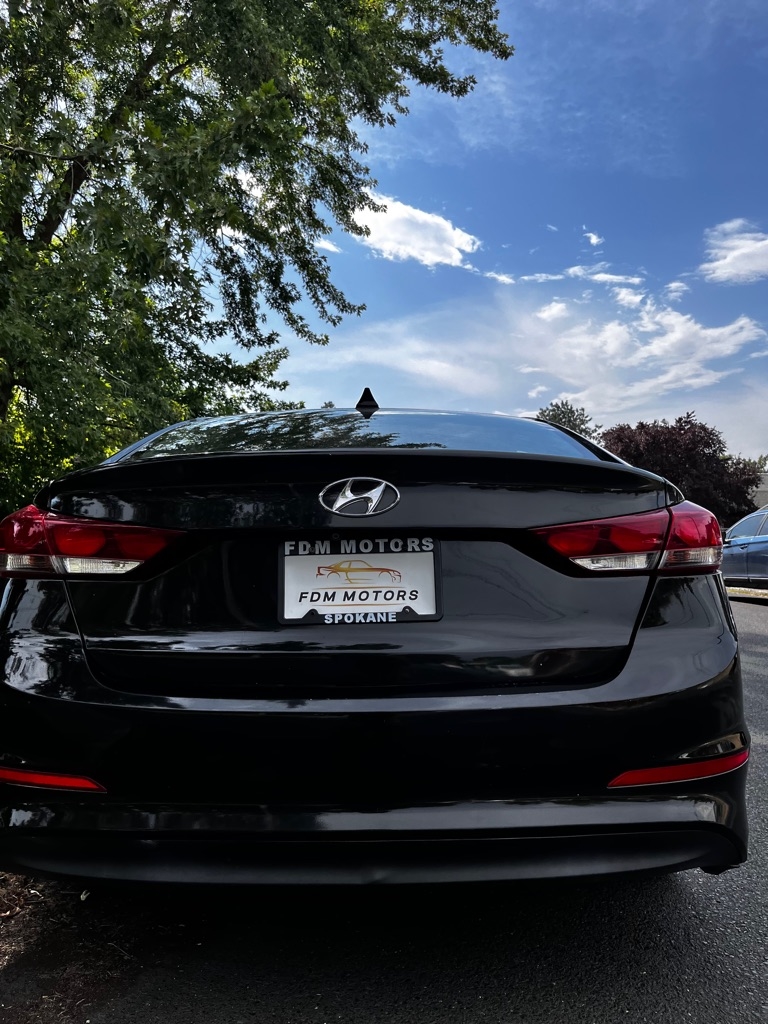 Hyundai Elantra  2018