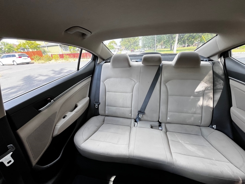 Hyundai Elantra  2018