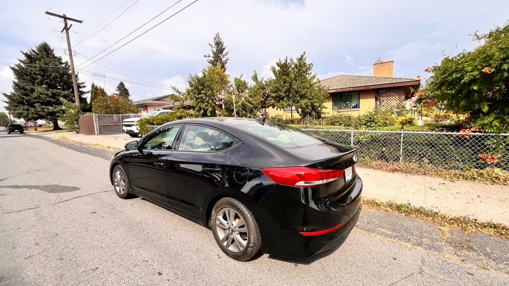 Hyundai Elantra  2018