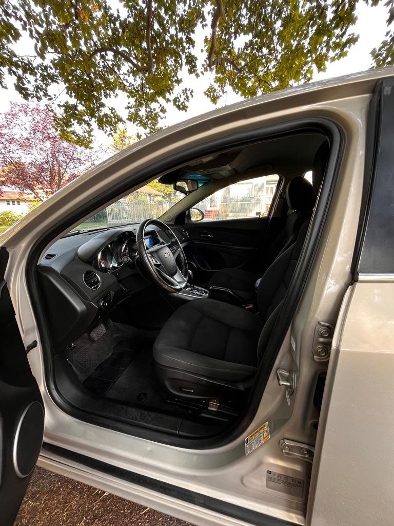 Chevrolet Cruze  2012