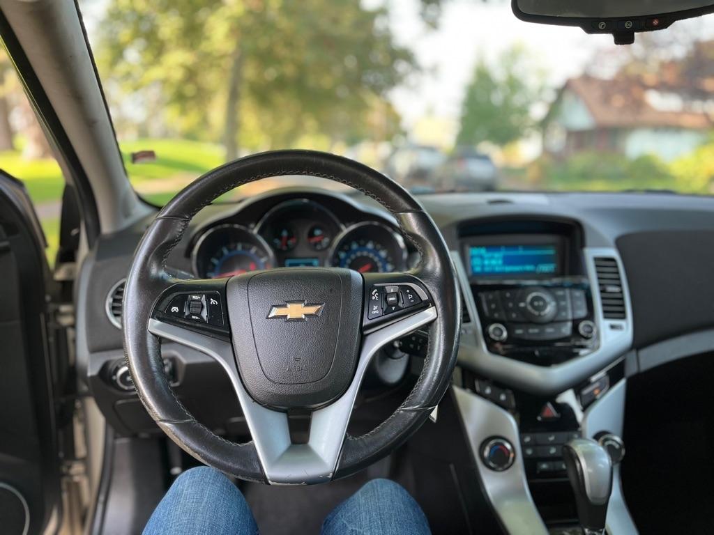 Chevrolet Cruze  2012