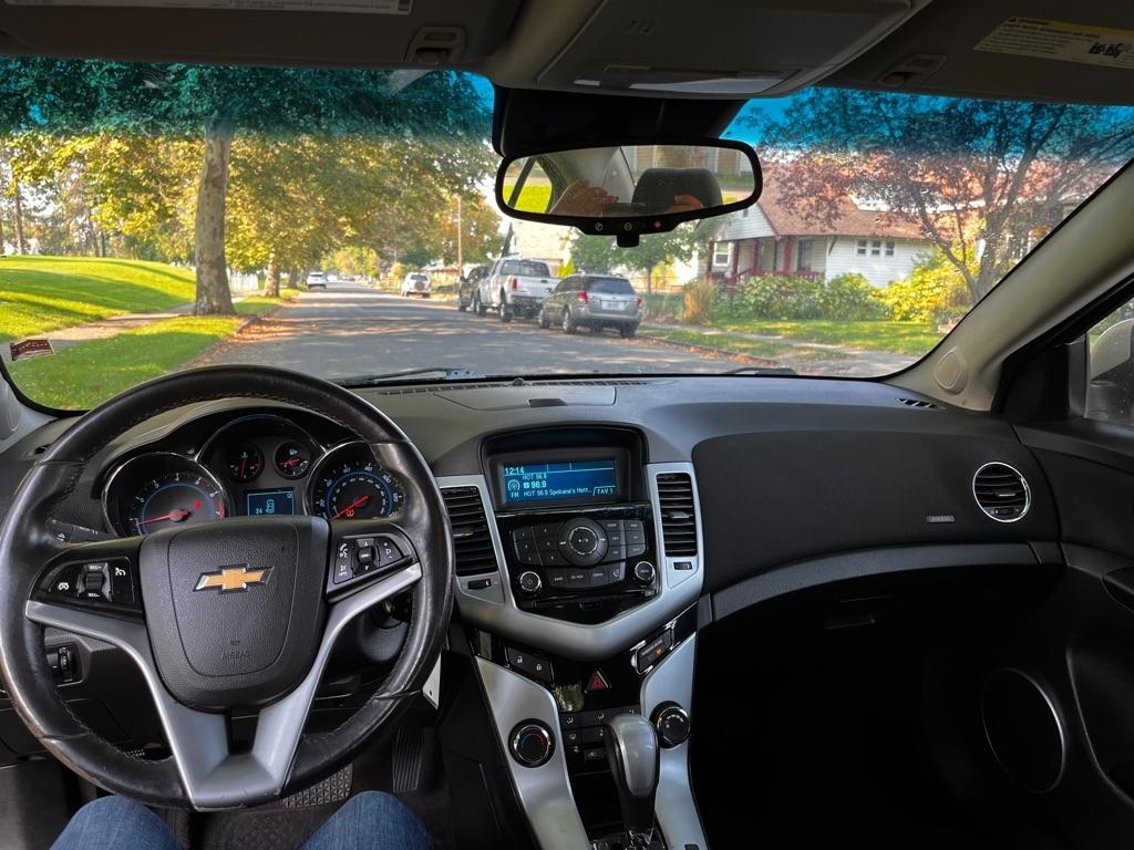 Chevrolet Cruze  2012