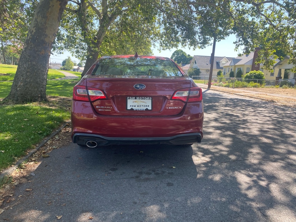 Subaru Legacy  2018
