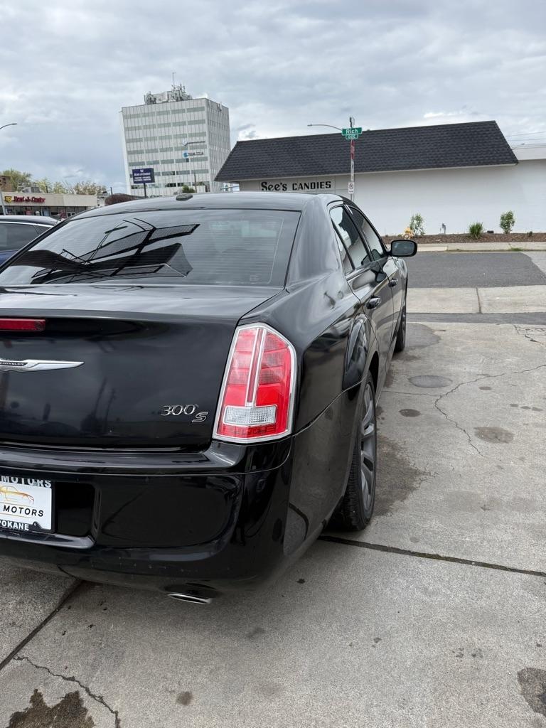 Chrysler 300  2014