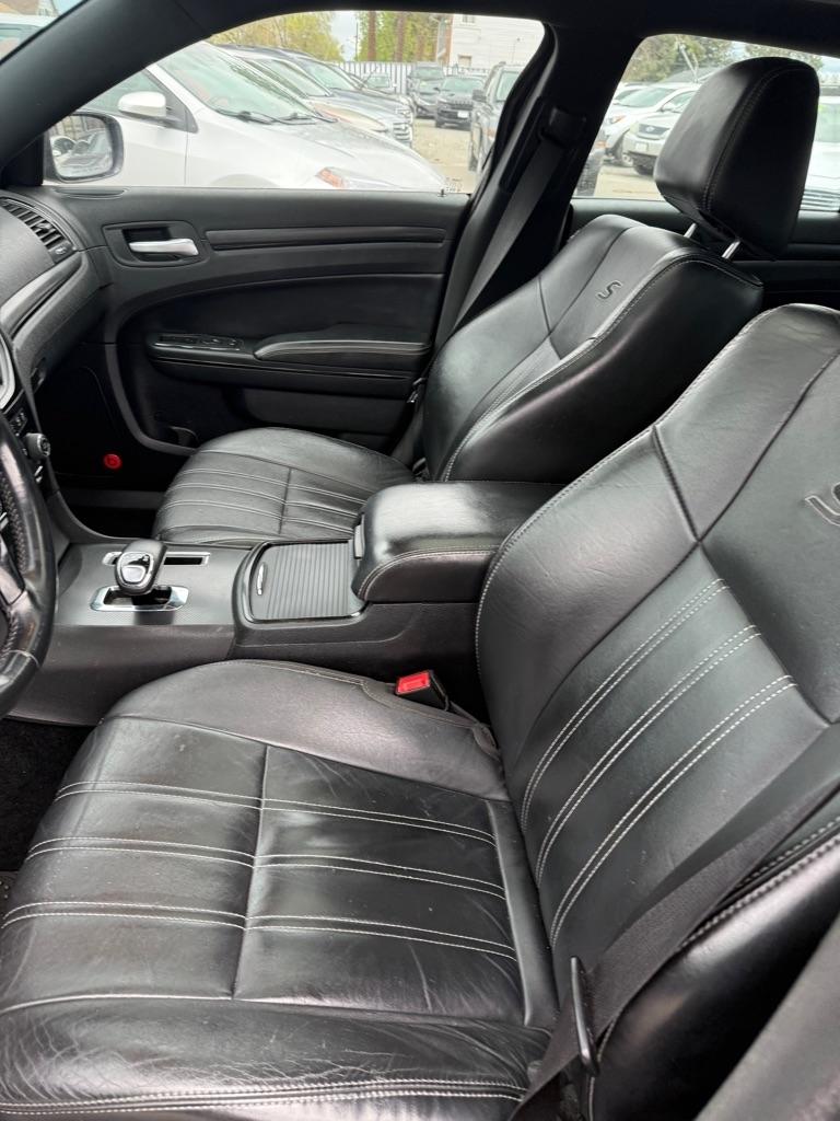 Chrysler 300  2014