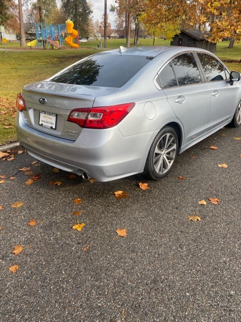 Subaru Legacy  2017