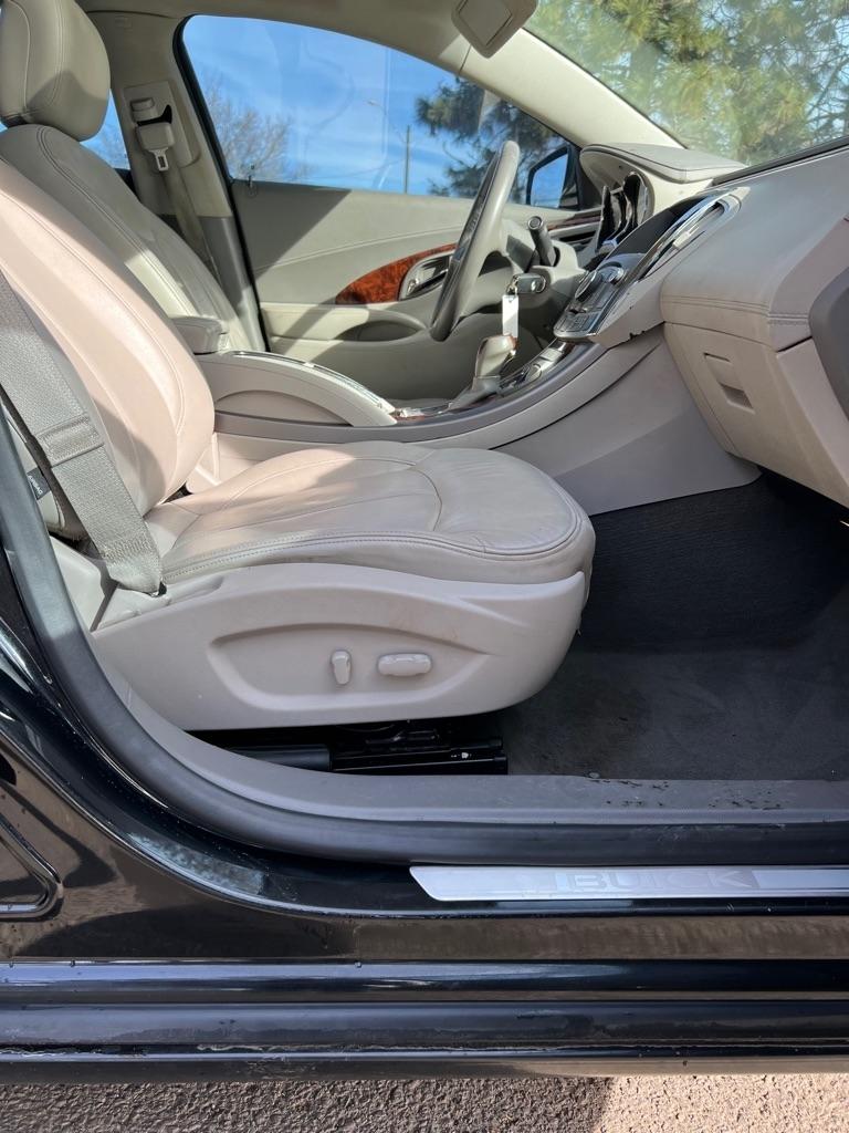 Buick LaCrosse  2012