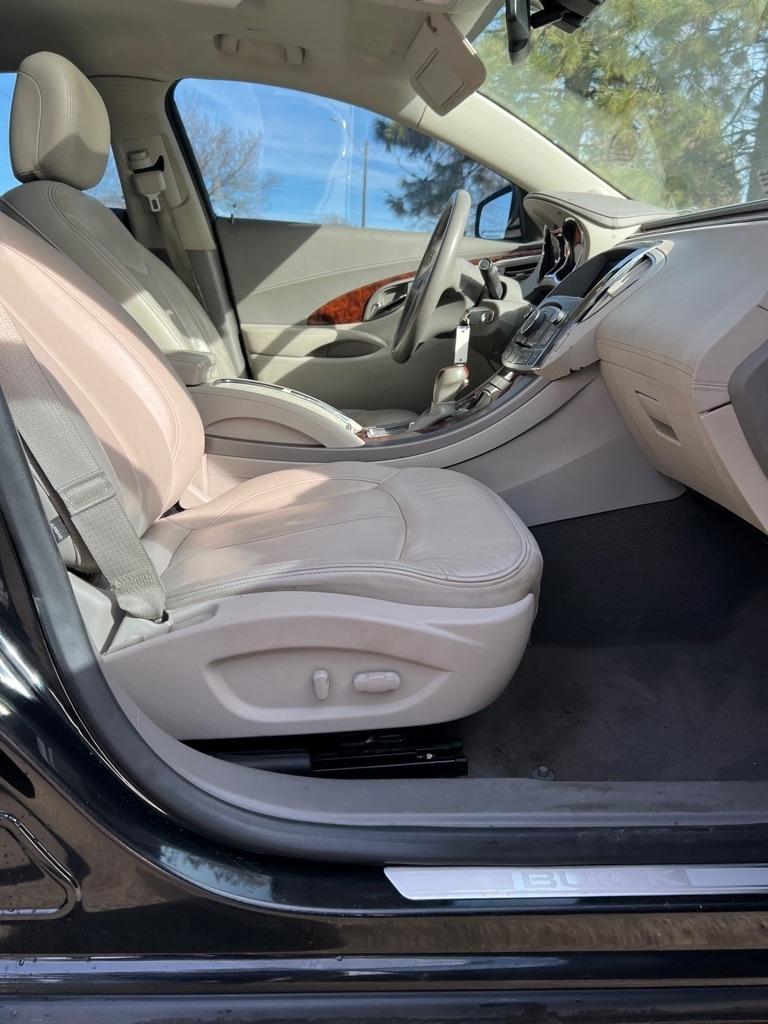 Buick LaCrosse  2012