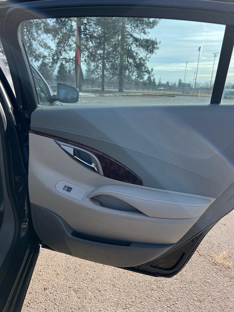 Buick LaCrosse  2012