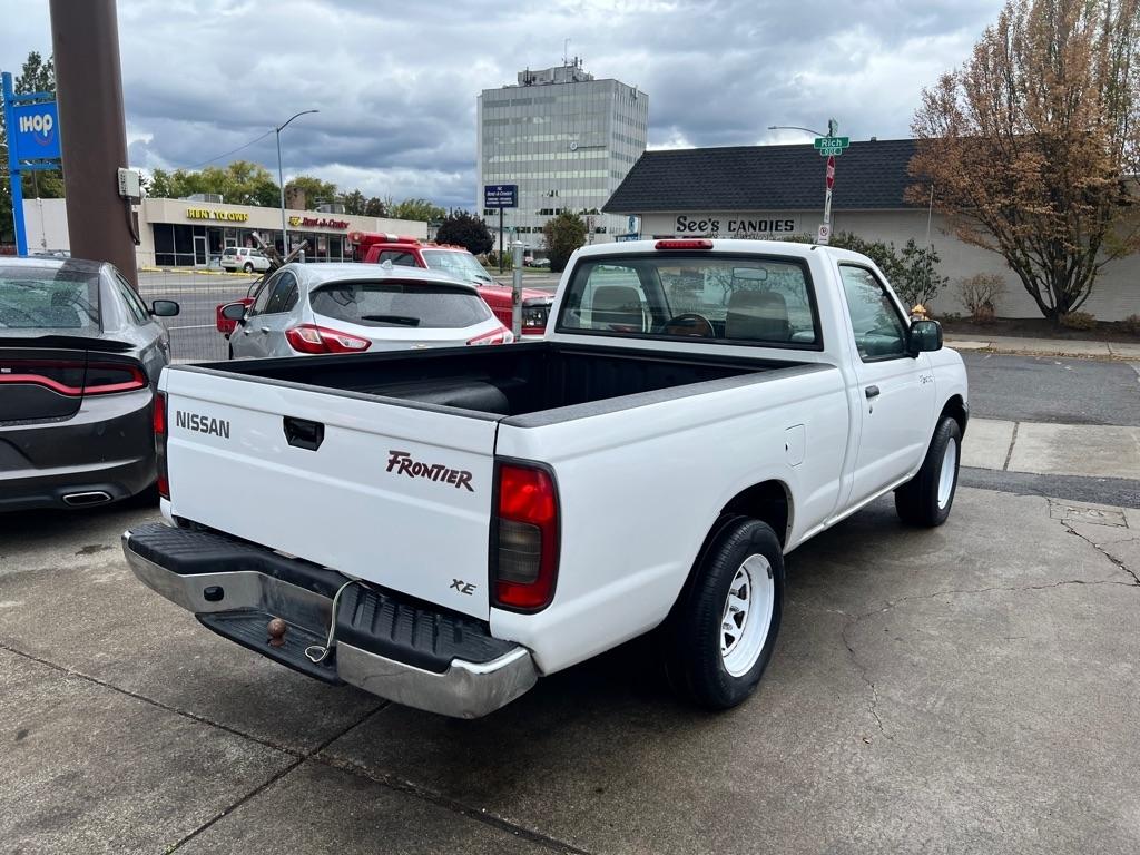 Nissan Frontier  2000