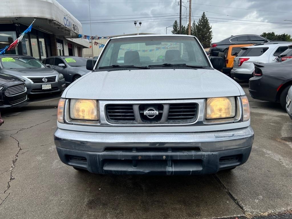 Nissan Frontier  2000