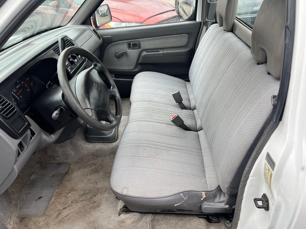 Nissan Frontier  2000