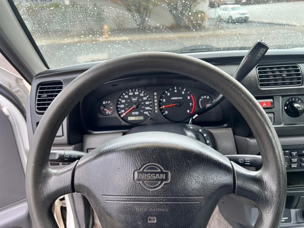 Nissan Frontier  2000