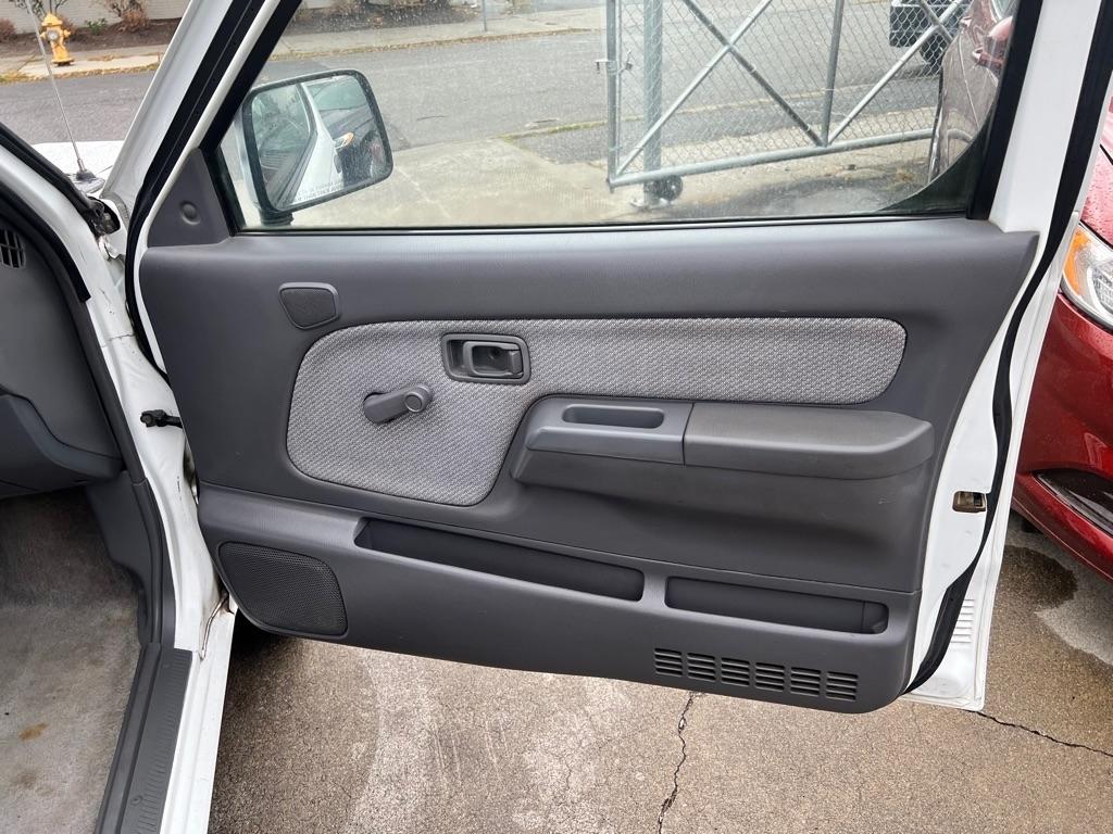Nissan Frontier  2000