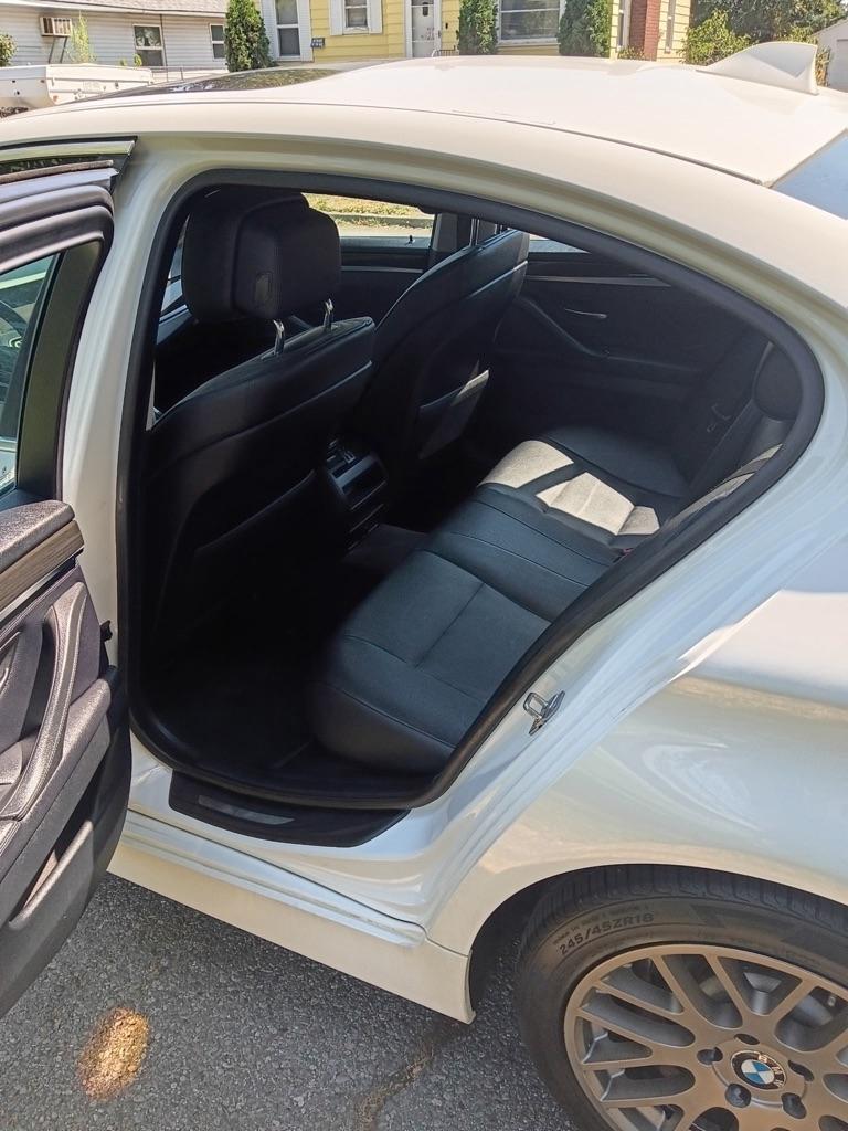 BMW 5-Series  2012
