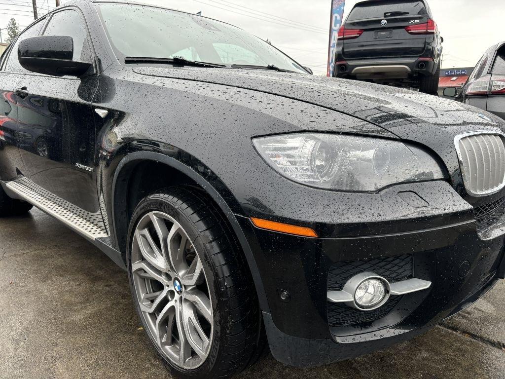 BMW X6  2011