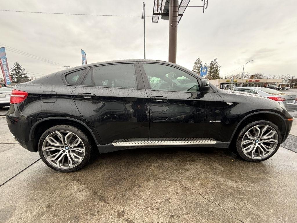 BMW X6  2011