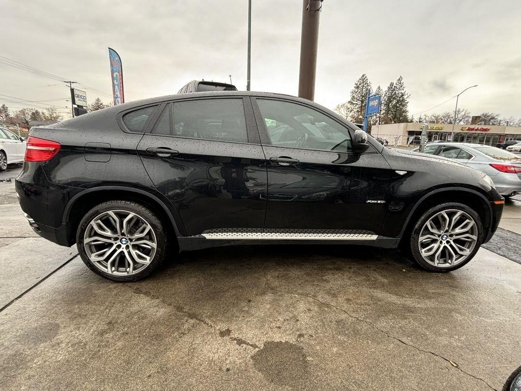 BMW X6  2011
