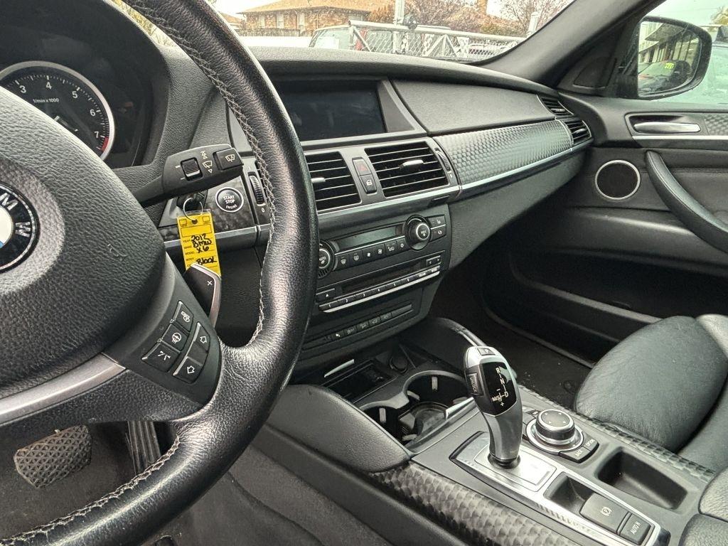 BMW X6  2011