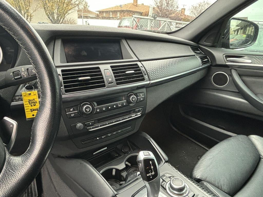 BMW X6  2011