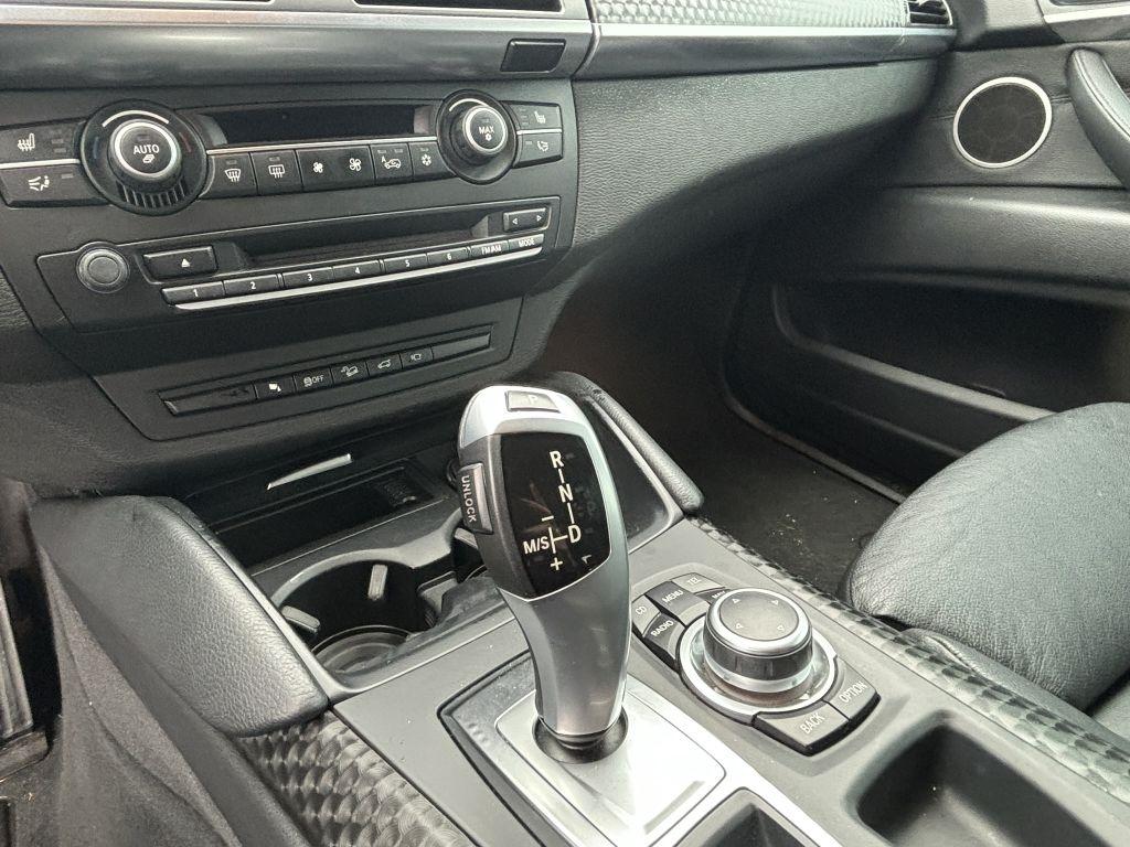 BMW X6  2011