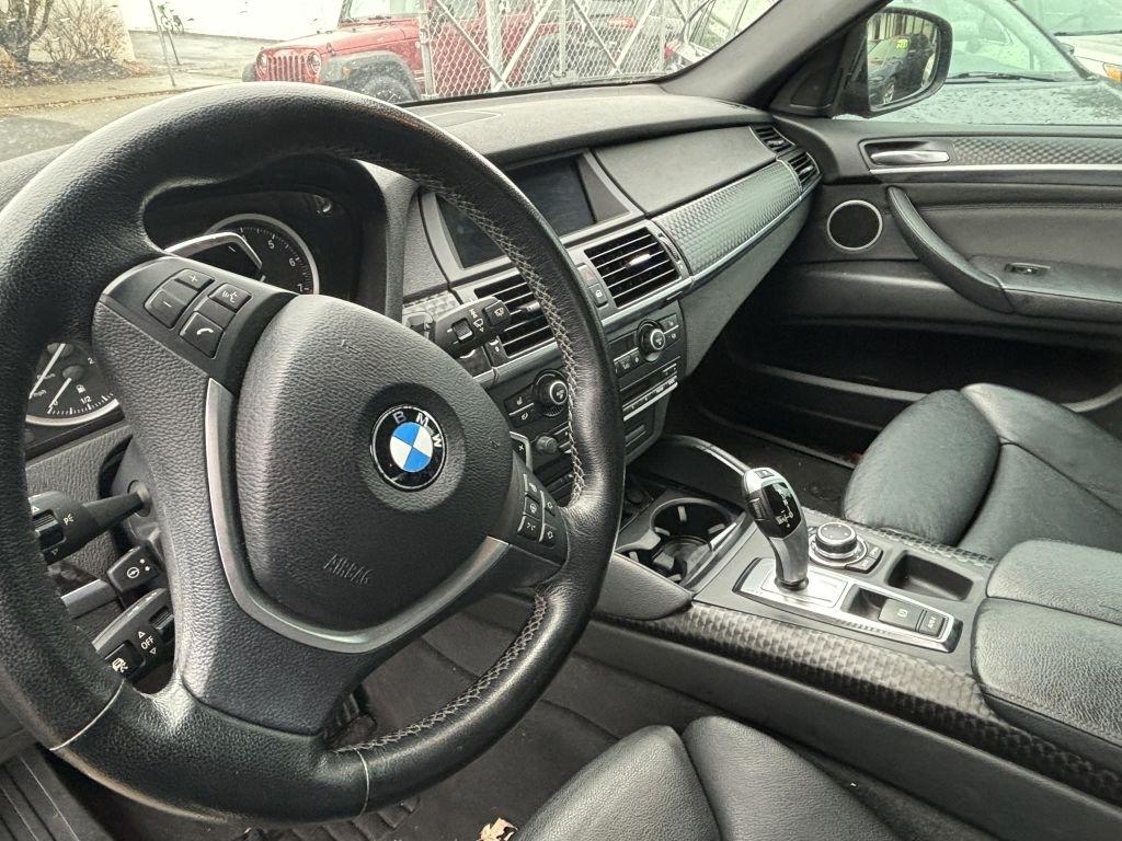 BMW X6  2011