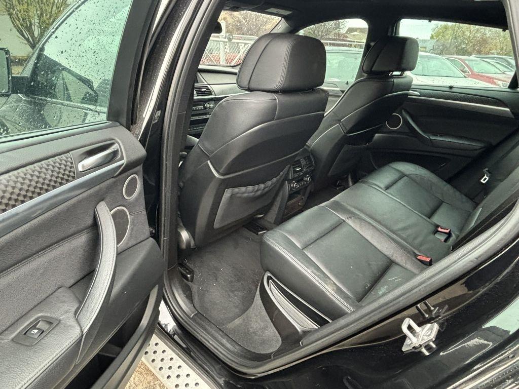 BMW X6  2011